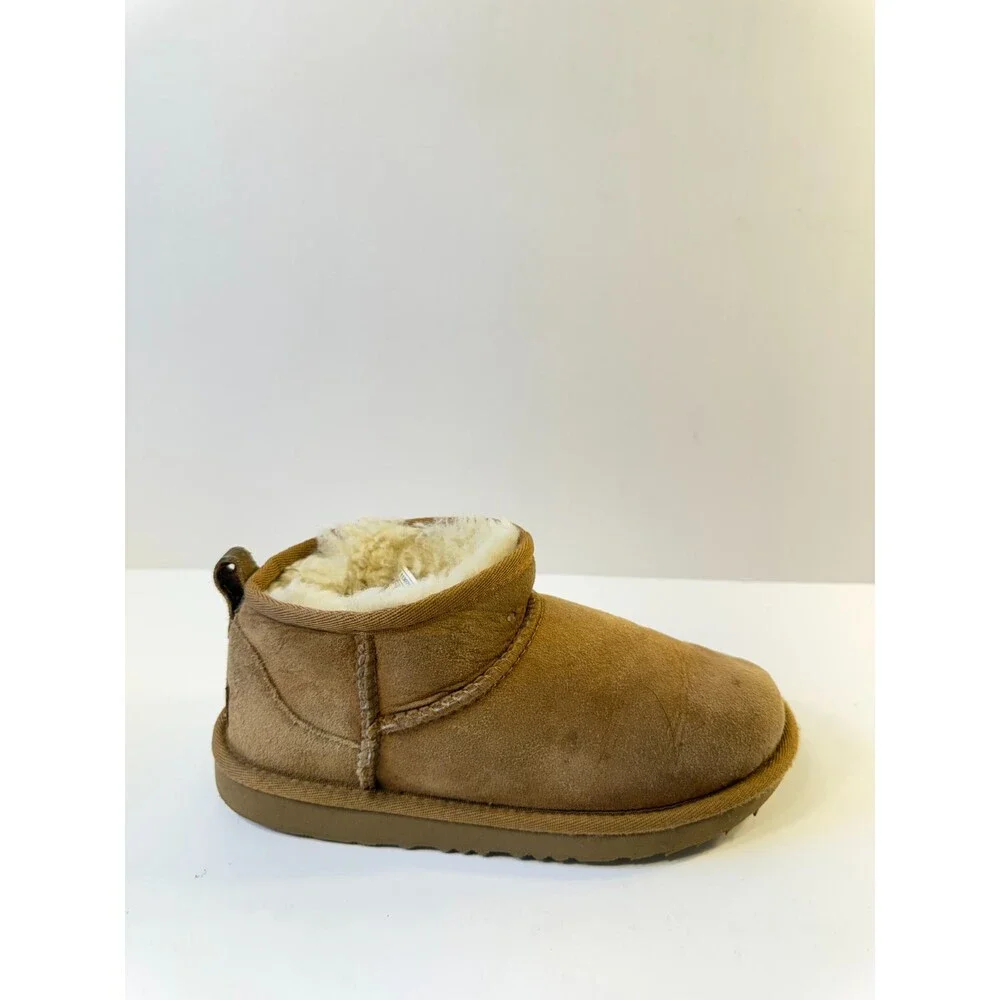 UGG Unisex-Child Classic Ultra Mini Boot, Chestnut, 2